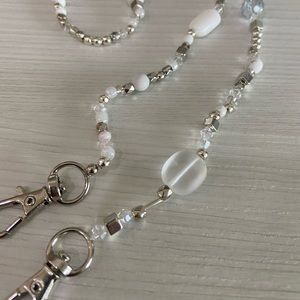 Silver and white howlite mask lanyard